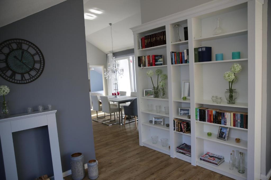 Apartment mit Designerkuche, Loggia Ludwigsburg nahe Stuttgart — Hotel in Ludwigsburg