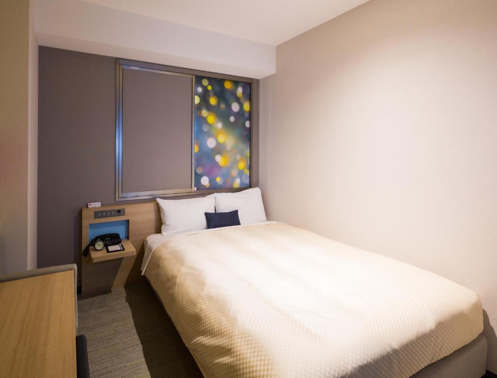 Hotel Room 4