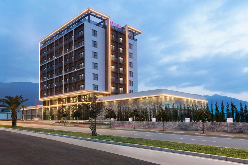 Ramada by Wyndham Tire photo