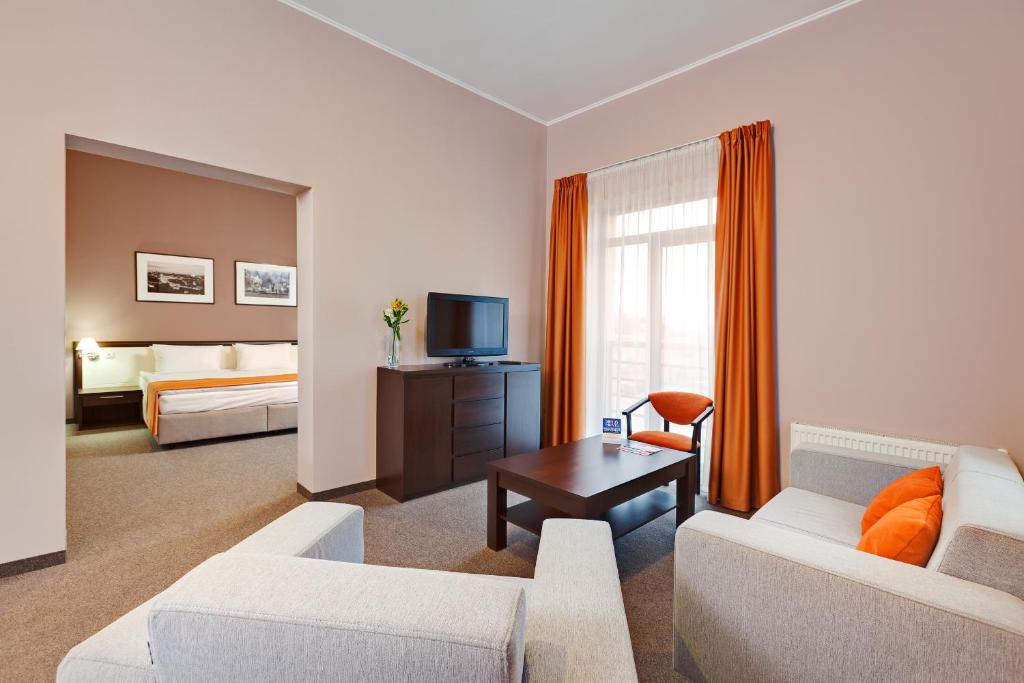 Ramada by Wyndham Lviv photo
