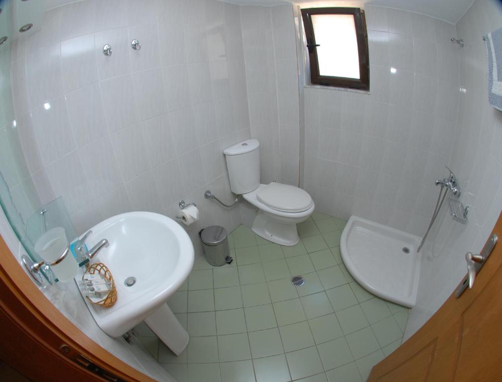 Nikos Hotel and Apartments photo