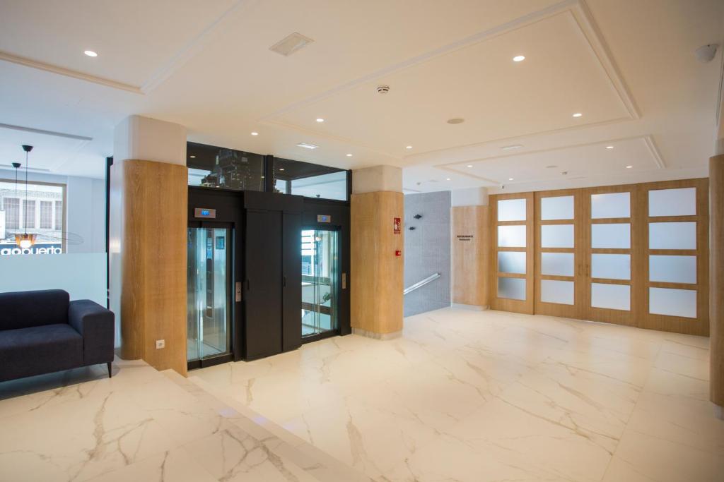 Hotel Voramar — Hotel building in Benidorm, Valencian Community