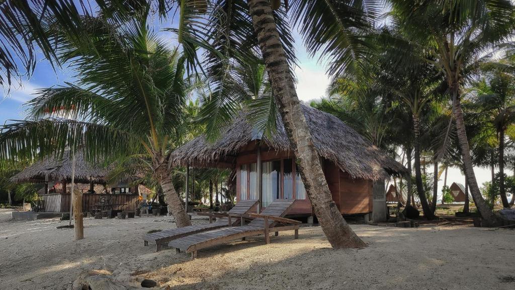 Kimo Resort Pulau Banyak Aceh Singkil photo