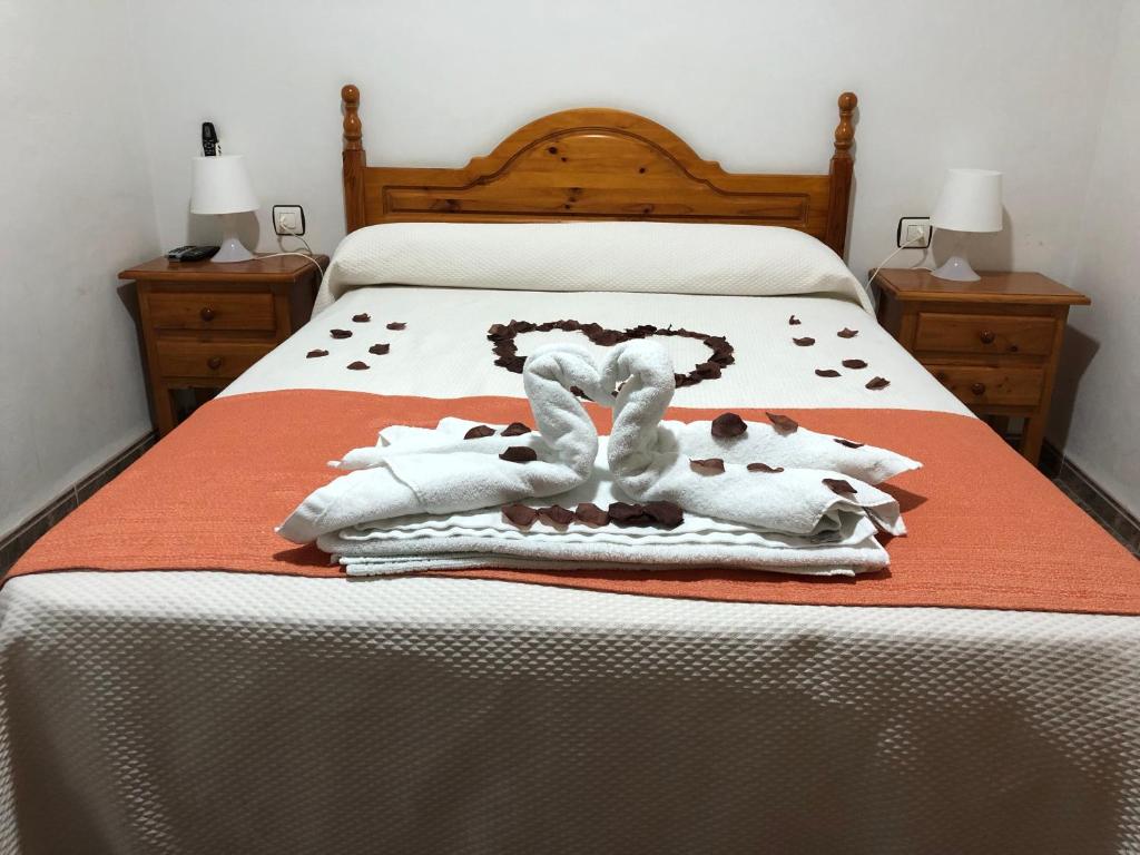 Hostal Restaurante Taibilla — Hotel in Penarrubia