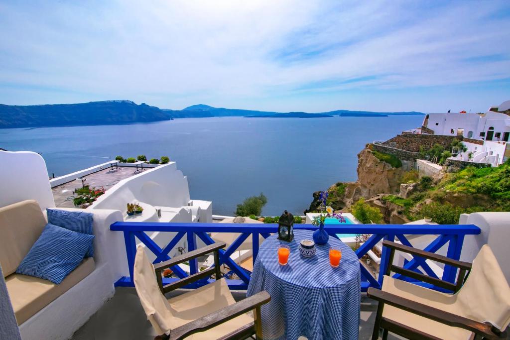 Ifestio Villas Oia photo