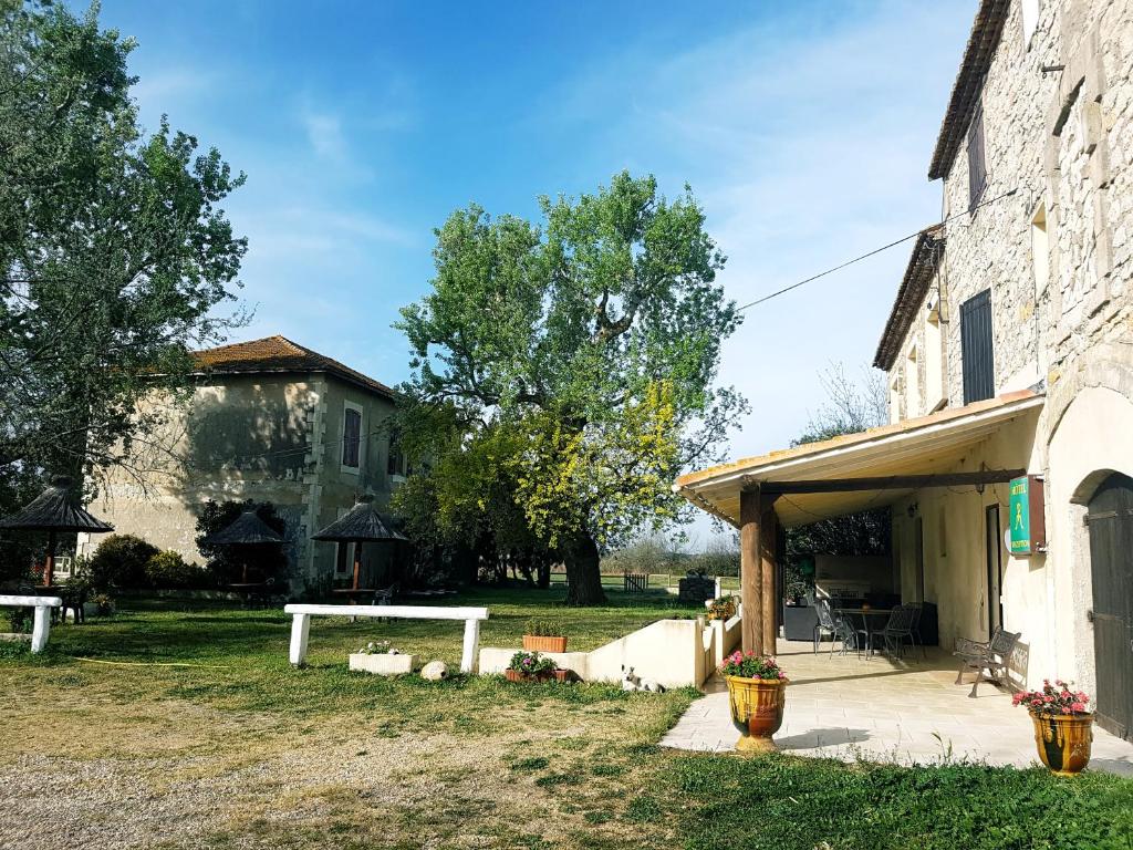 Auberge MAS DE LAYALLE photo