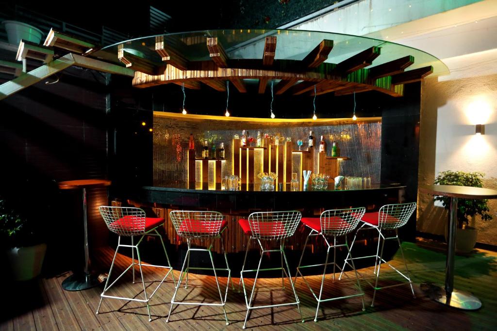 Bar/lounge