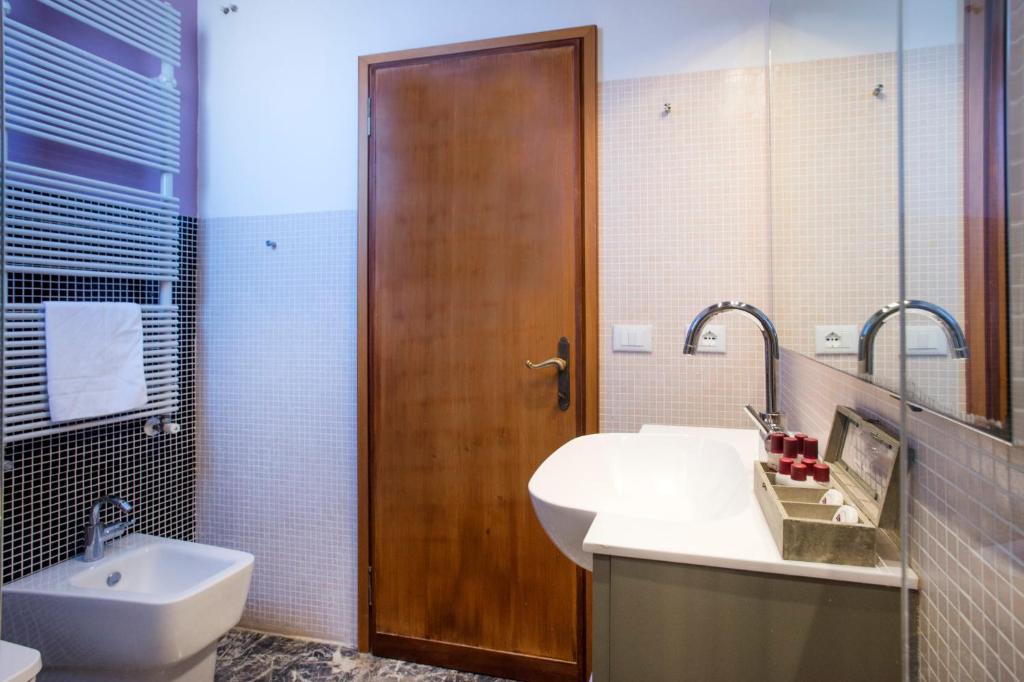 Ve-nice Suite Rialto View RT-12 photo