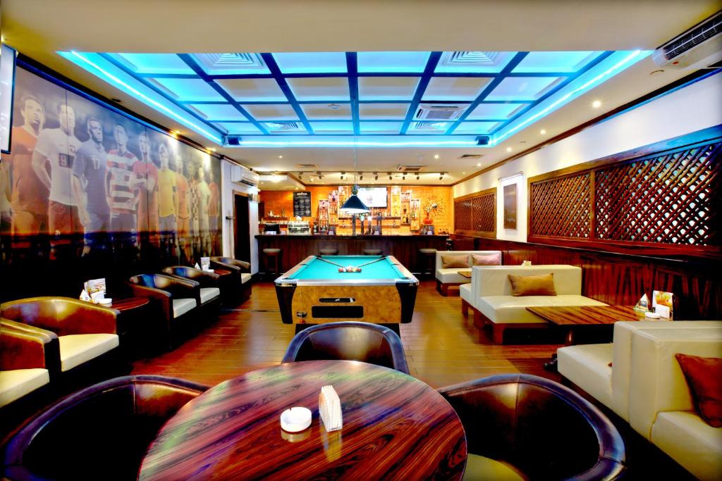 Bar/lounge, Vision Imperial Hotel in Dubai