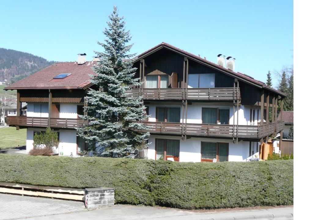 Ferienwohnungen Alpentraum - Volz - 2