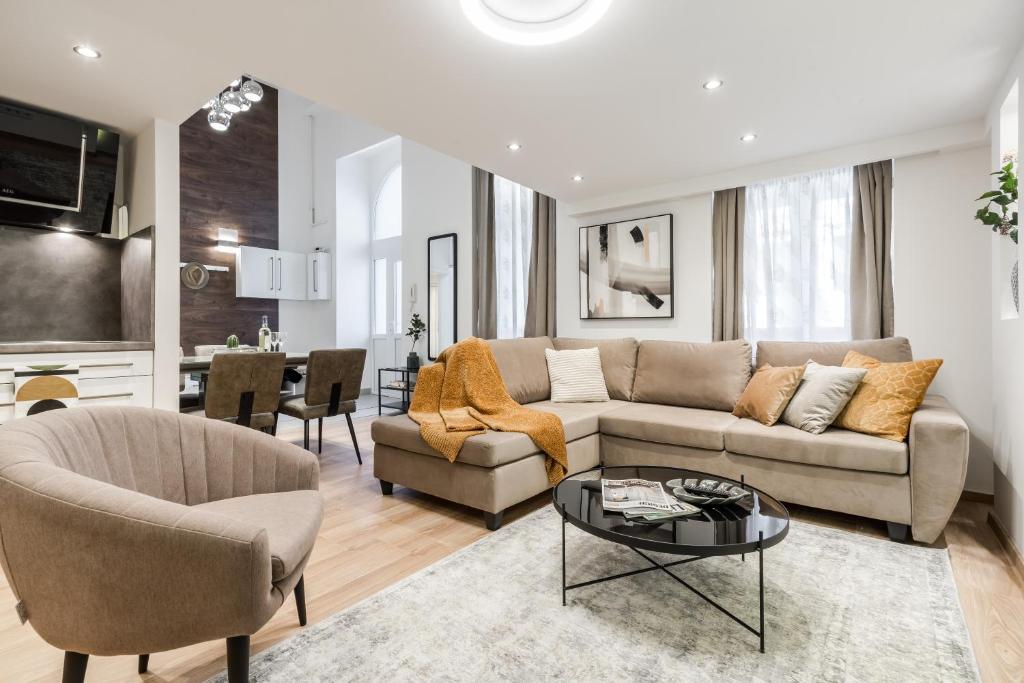BpR Luxurious & Stylish Duplex Home photo