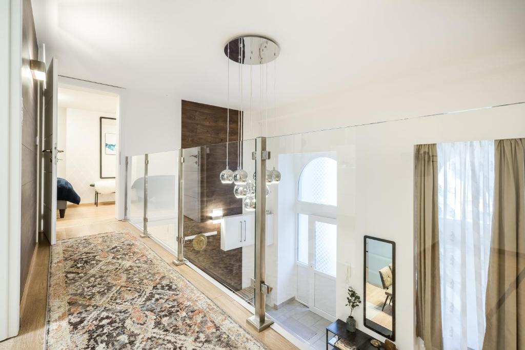 BpR Luxurious & Stylish Duplex Home photo