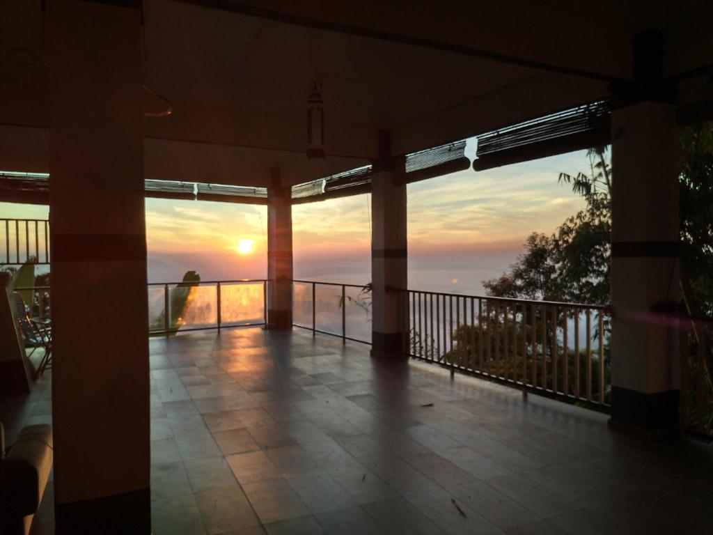 Hickory Penang Hill photo