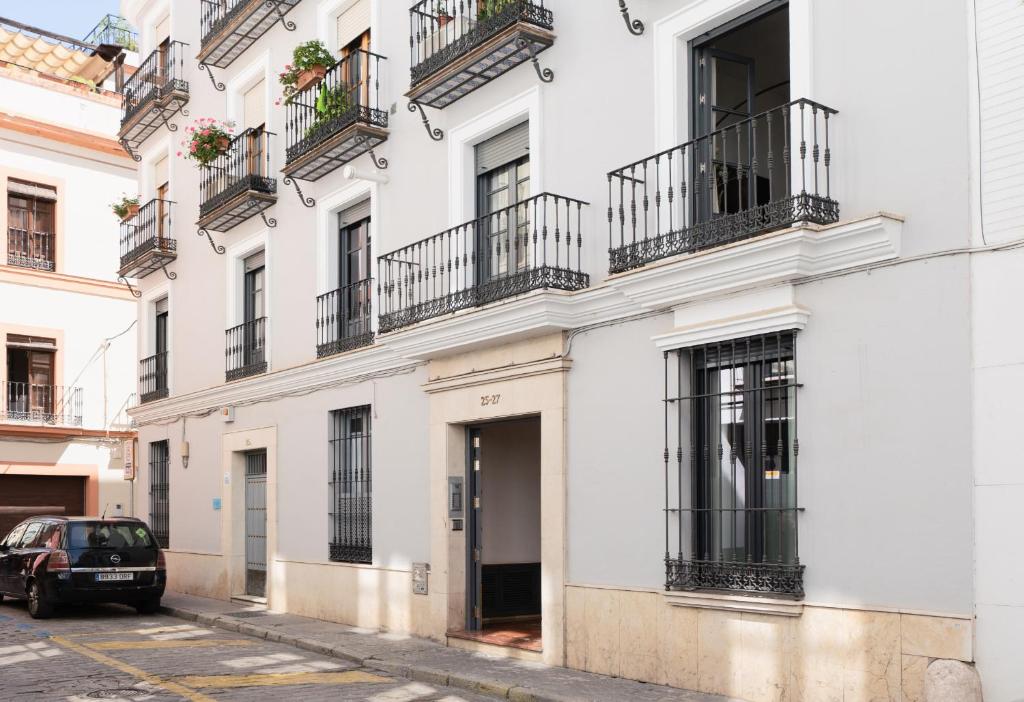ELEVEN Apartments Real de la Carretería, by Homing U - 5