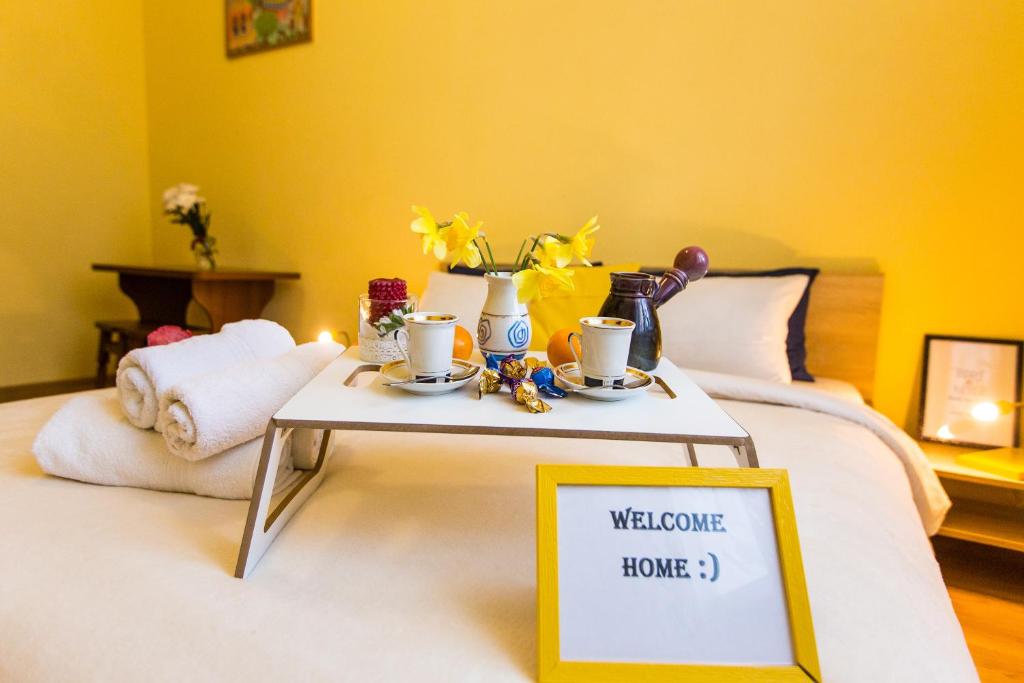 Modern 2BR Apartment in Central Lviv, Lvov