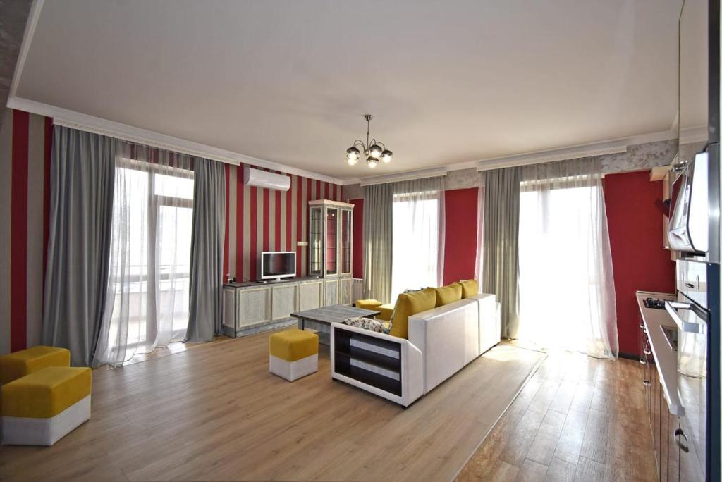 Элитная квартира в самом центре города с прекрасным видом на весь город, Jerevan