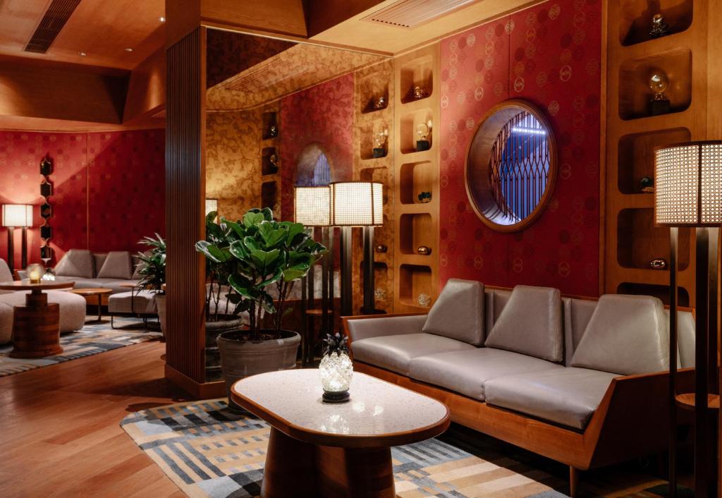 Bar/lounge, Eaton HK in Hong Kong