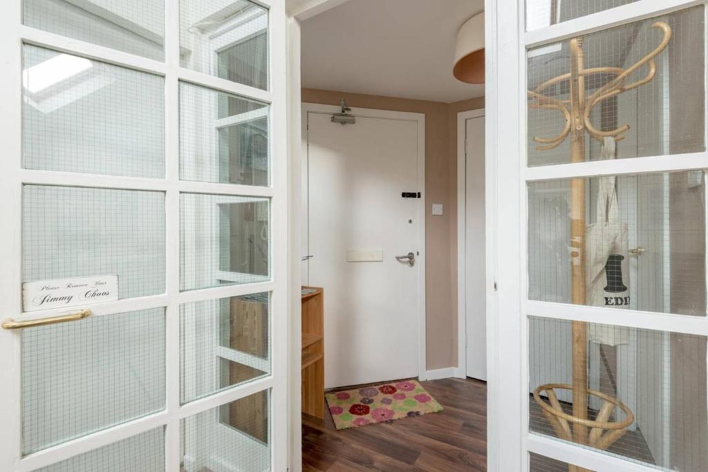 ALTIDO Unique Loft at the Brewery with Free Secure Parking - No SUV's photo