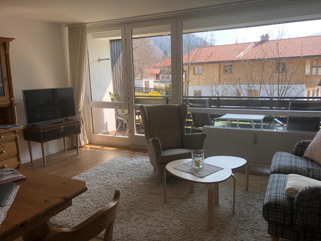Wohnung Edelweiß - Wohnen auf Zeit - Homeoffice - nah am See - buchbar ab 28 Nächte - 2