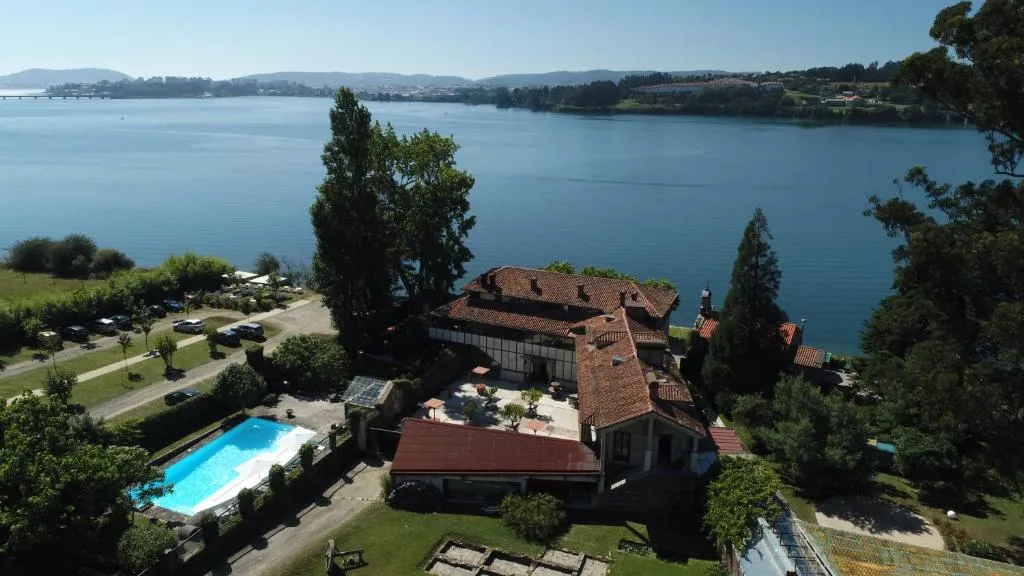 Pazo da Merced, hotel in Neda