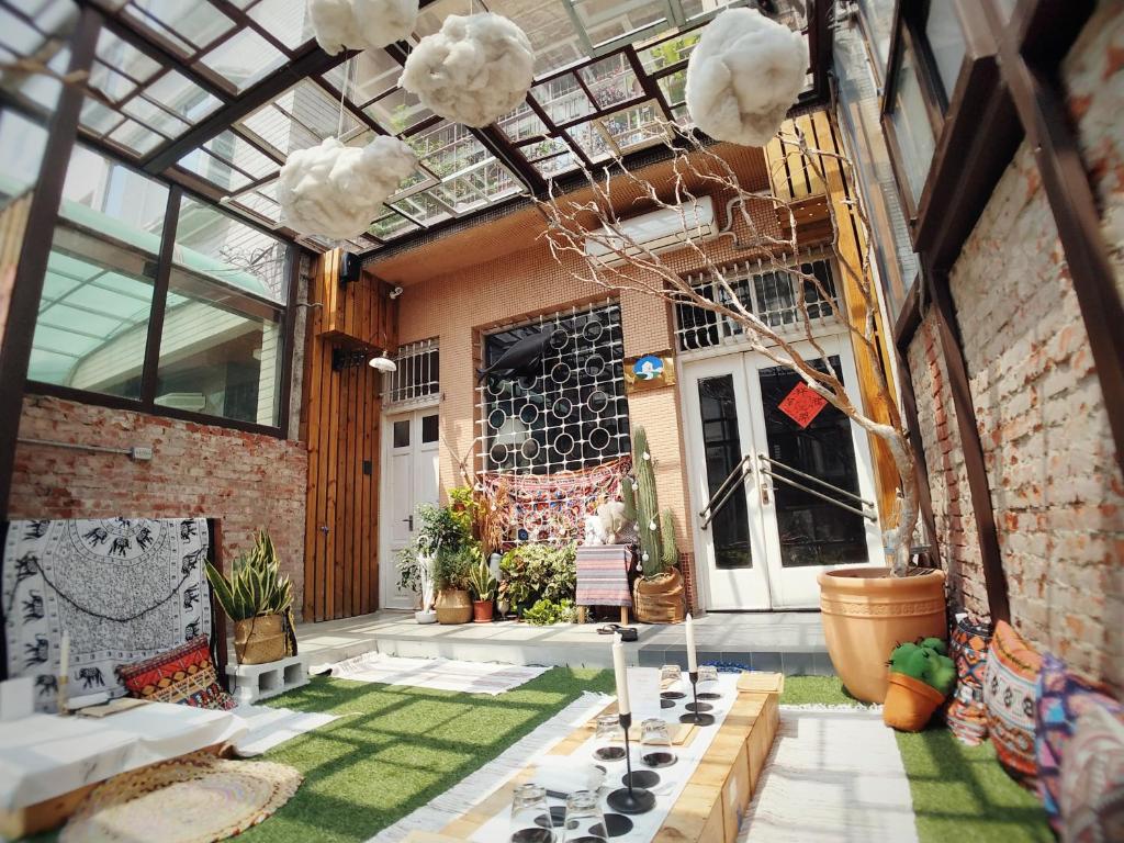 Entrance, GOIN Old House & Bar in Tainan