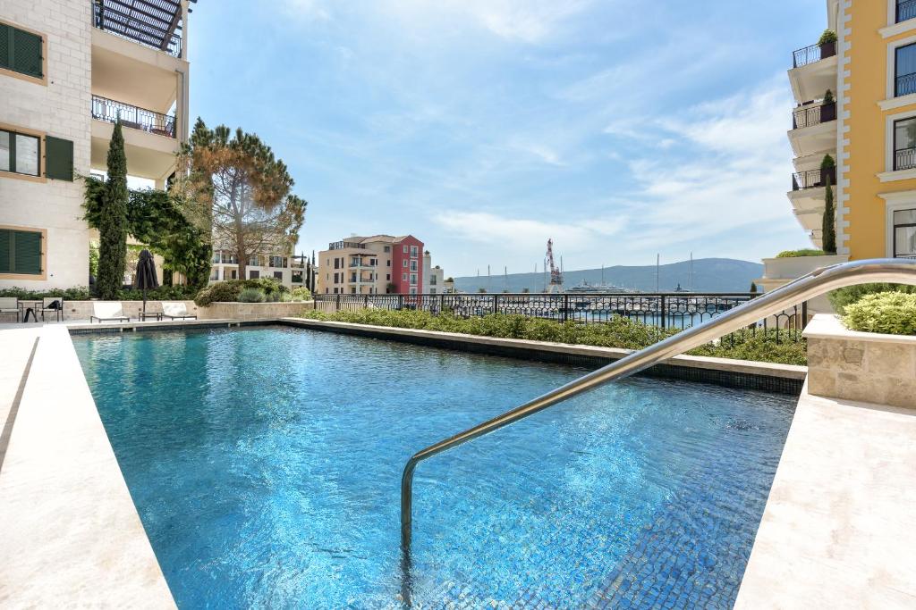 Porto Montenegro Tara 302 - 2