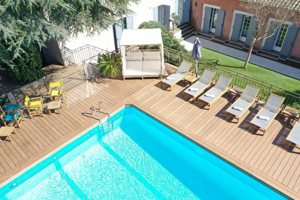 Les Jardins de Cassis - Parking Gratuit & Piscine Chauffée, hotel in Cassis