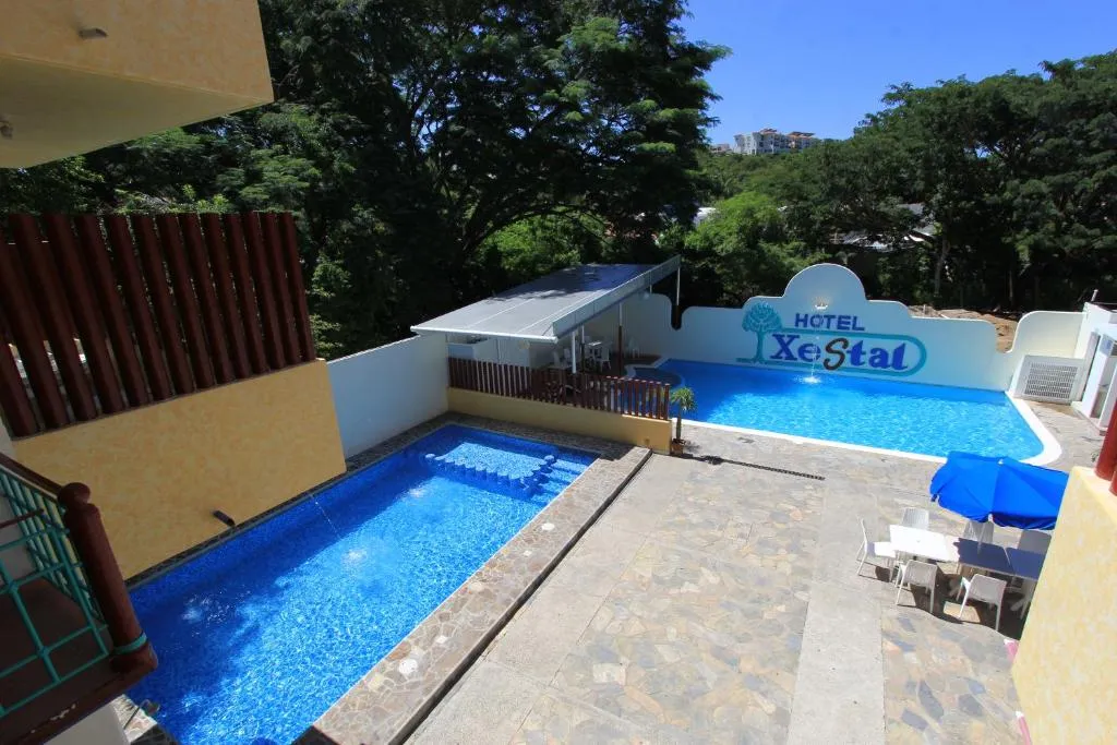 Hotel Xestal, hotel in Santa Cruz Huatulco