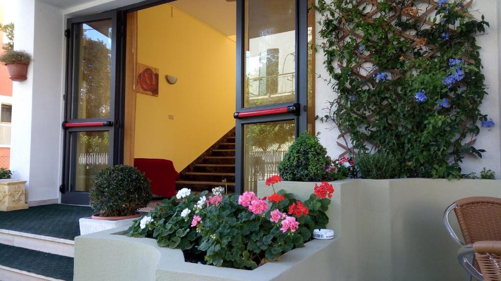 Hotel Carmen Viserba - 4