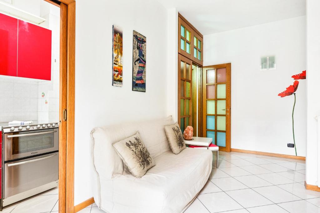 GuestHost - San Siro Stadium Garden Flat - 4
