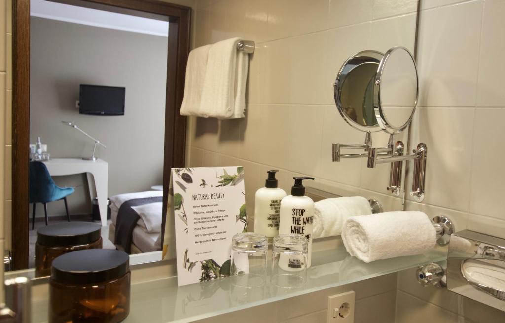 Hotel Tari photo