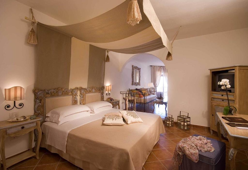 COLONNA GRAND HOTEL CAPO TESTA, a Colonna Luxury Beach Hotel, Santa Teresa Sardegna img57