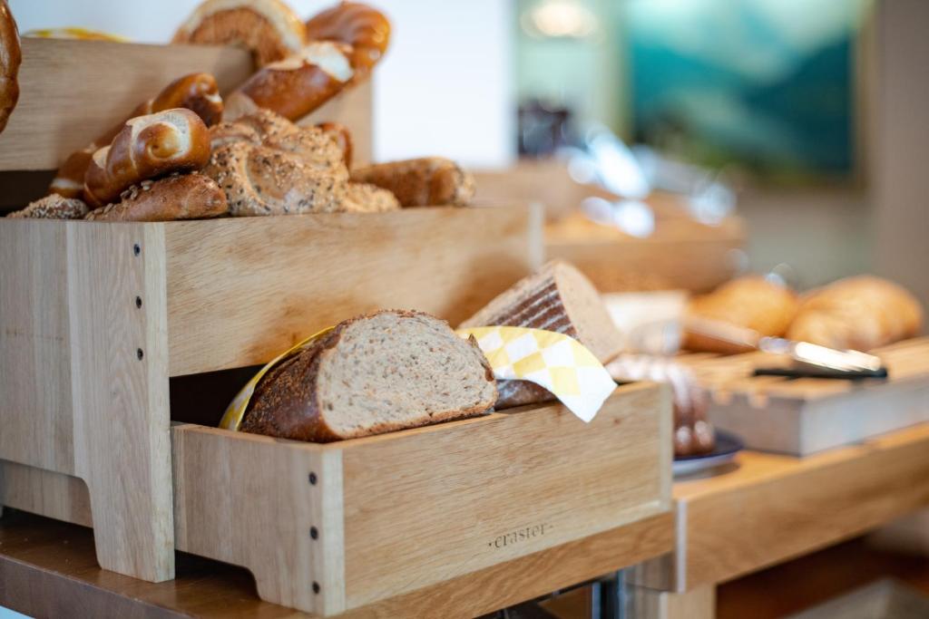 อาหารและเครื่องดื่ม