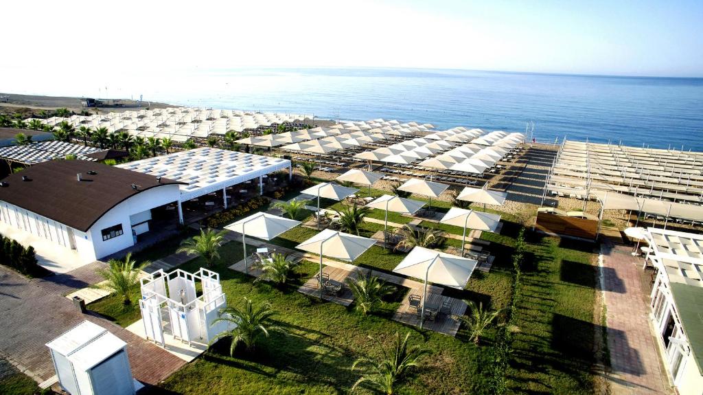 Riolavitas Resort & Spa — Beach in Side