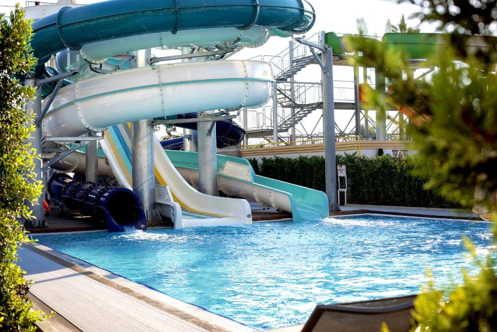 Riolavitas Resort & Spa — Swimming pool in Side