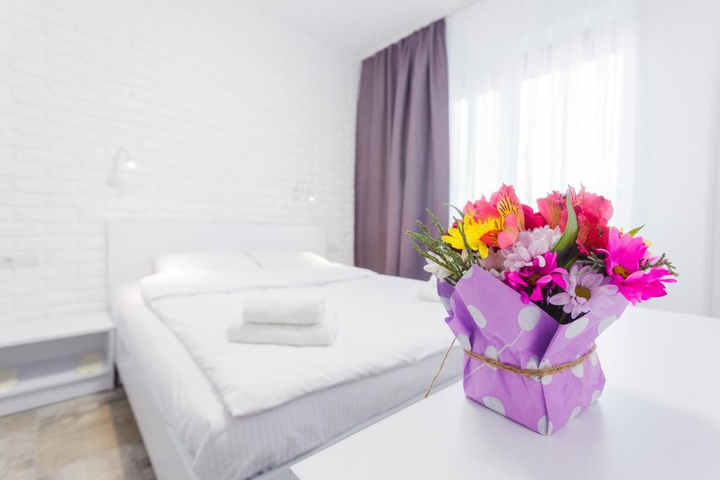 SkyHome na Nauky — Hotel in Kyiv