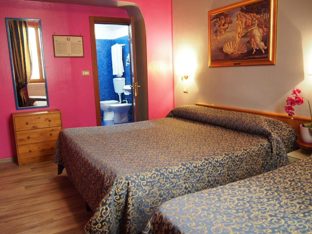 Hotel Santa Croce photo