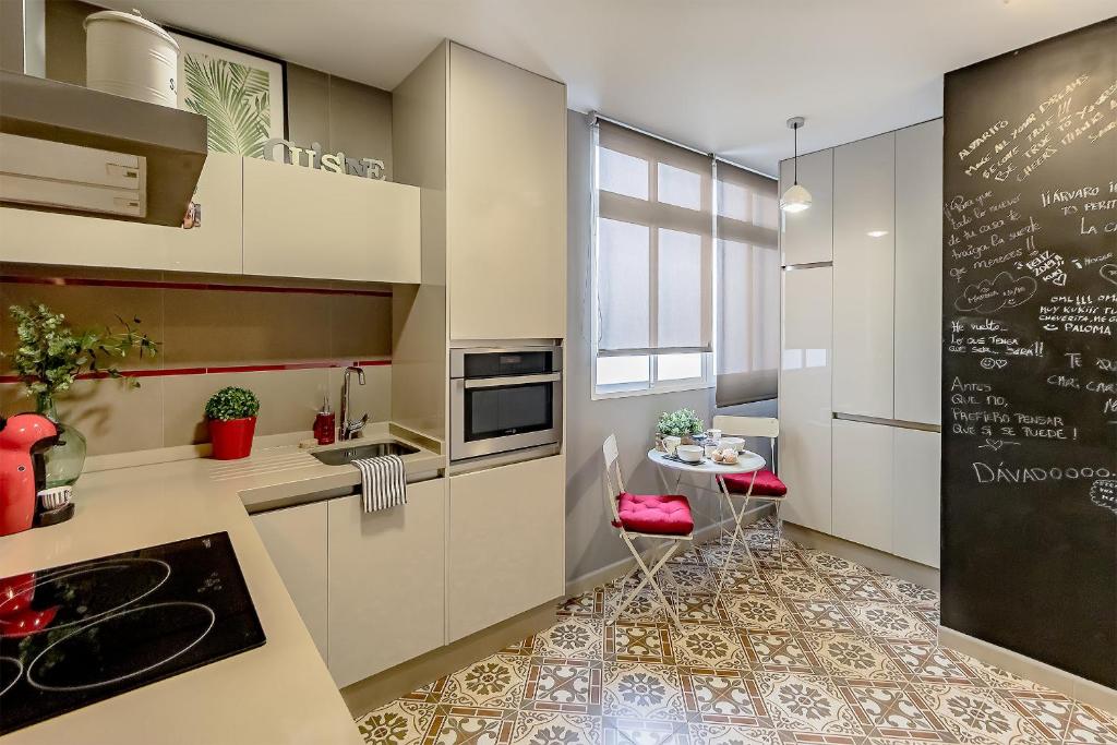 Soho Urban - Premium con terraza - Centro - Diseño moderno - 10 min playa - 3