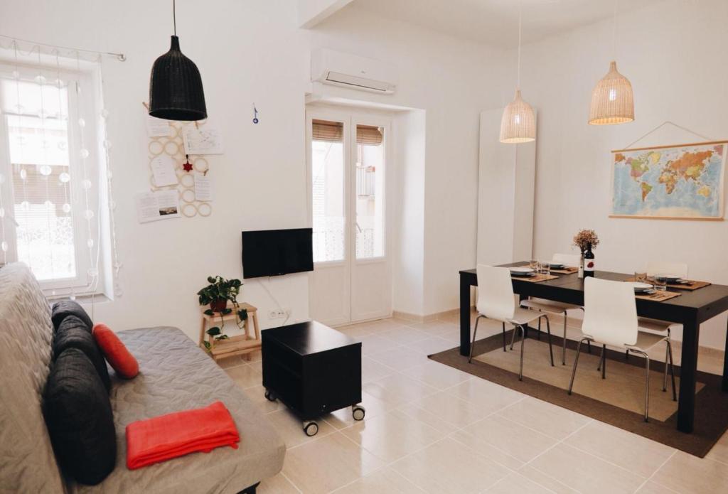 Amparito Apartment - Casc Antic - 2