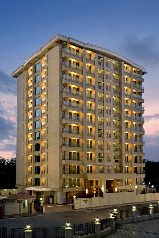 Residency Sarovar Portico, Bombaj