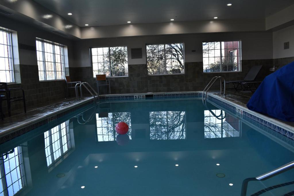 Country Inn & Suites by Radisson, Hagerstown, MD photo
