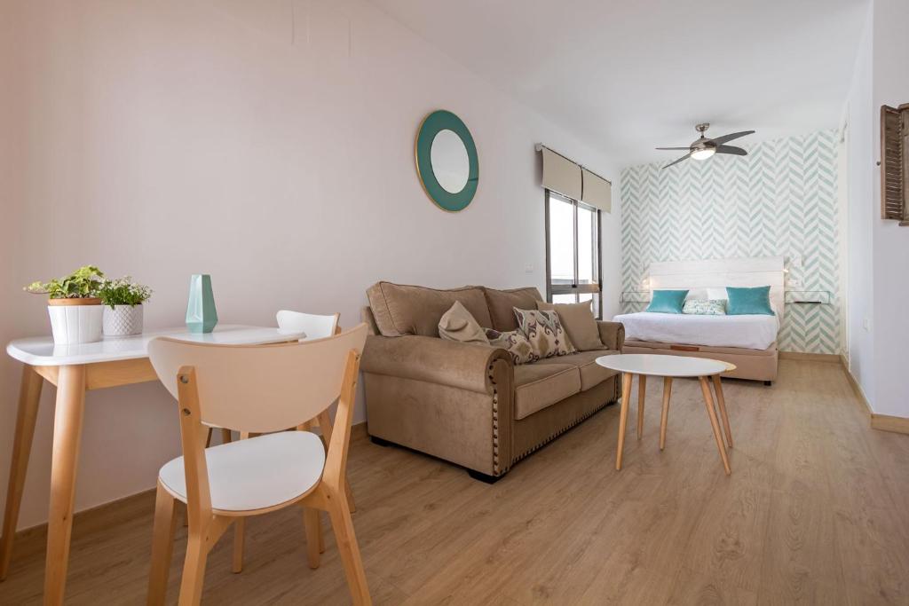 Santa Marina Central Loft by Valcambre - 2
