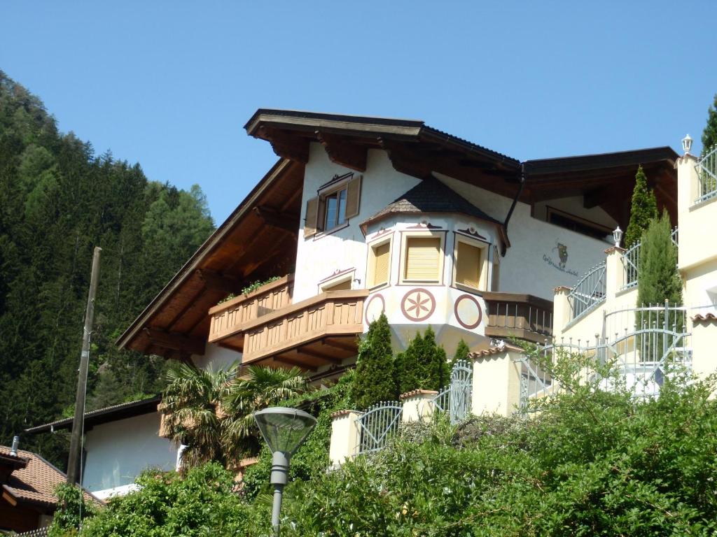 Hotel Gurschler - 1