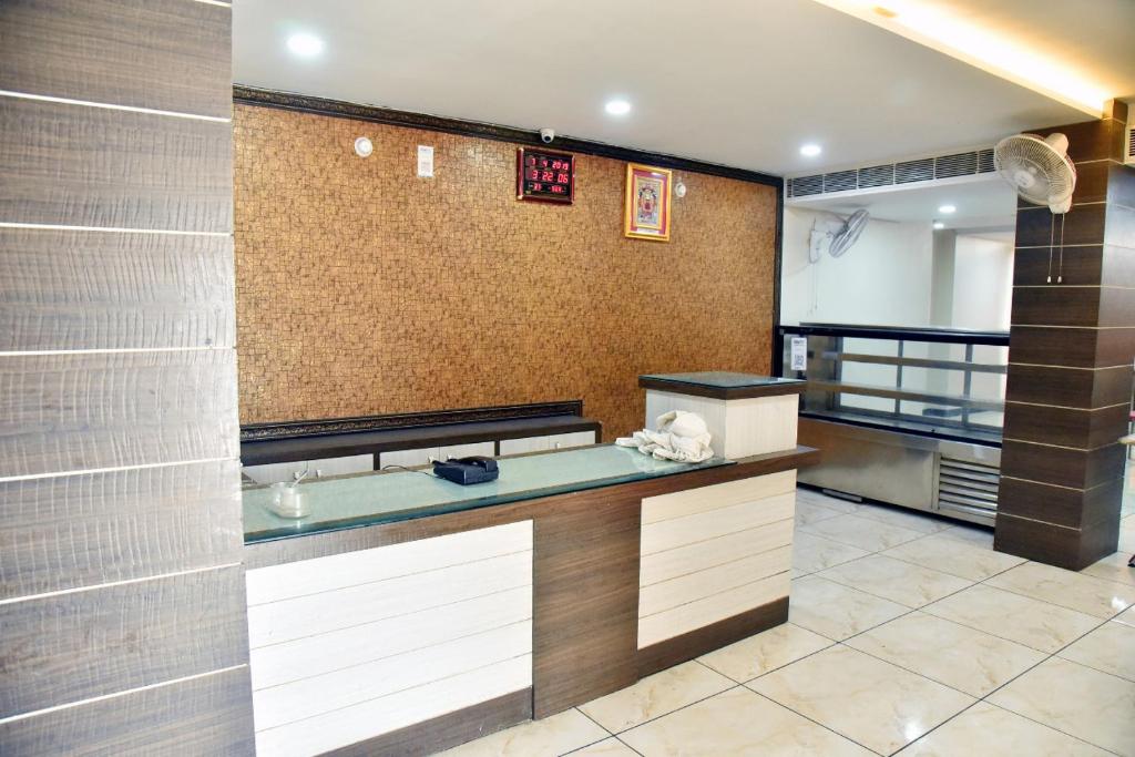 HOTEL MIDTOWN & RESTAURANT의 외관 이미지