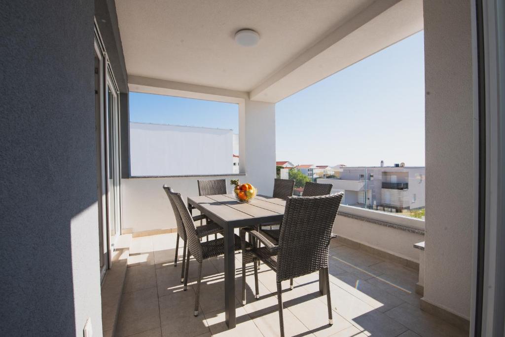 Pool Apartments Villas Banta A photo