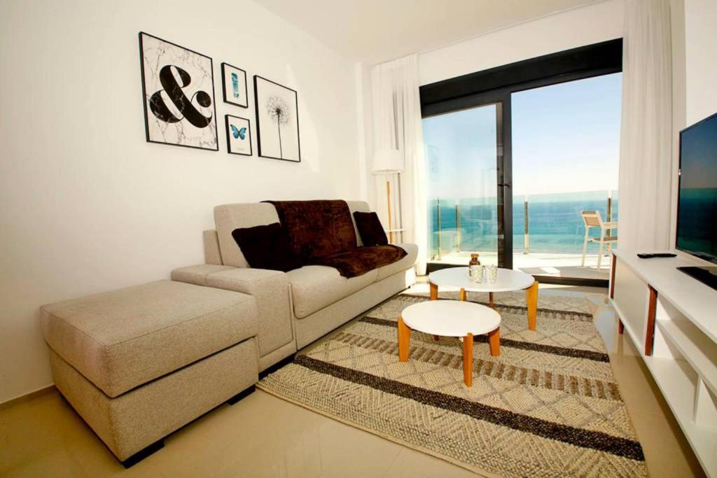 Sea Coast Apartment 전경