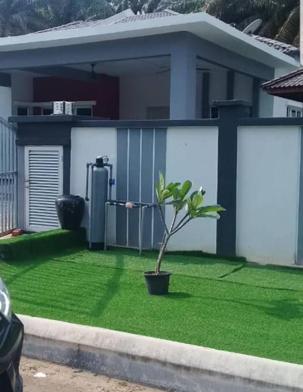 Jauzara Homestay Berkolam Renang photo