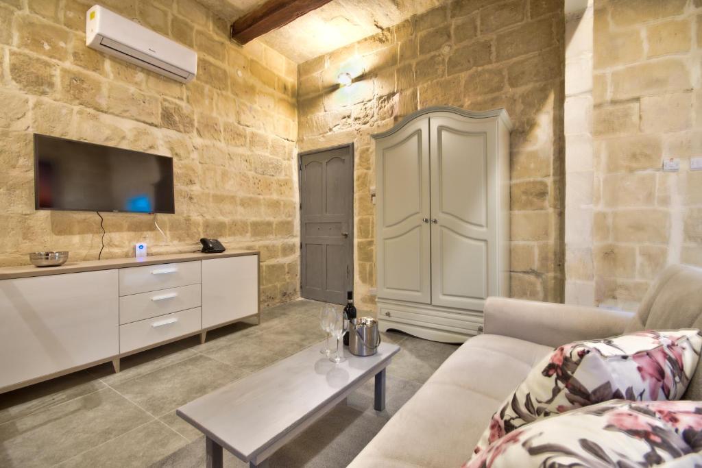 Laparelli Suites: Luxury Suite 2 photo
