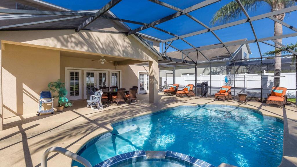 Mickeys Haven - 6 bed pool home near Disney World — Hotel in Orlando (FL)