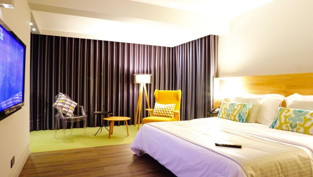 Madeira Panorâmico Hotel — Hotel rooms in Funchal, Madeira